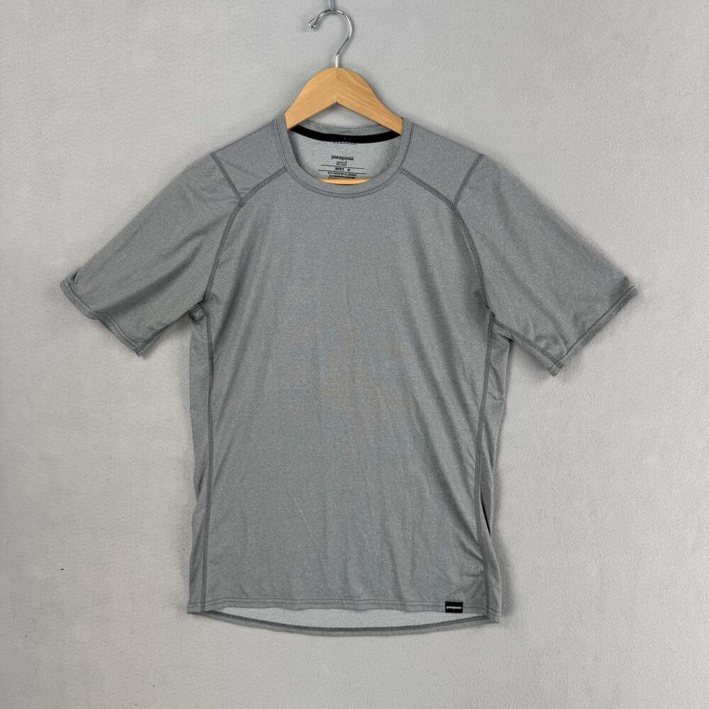 Patagonia Capilene Silkweight Shirt Mens Medium Gray Short Sleeve Performance